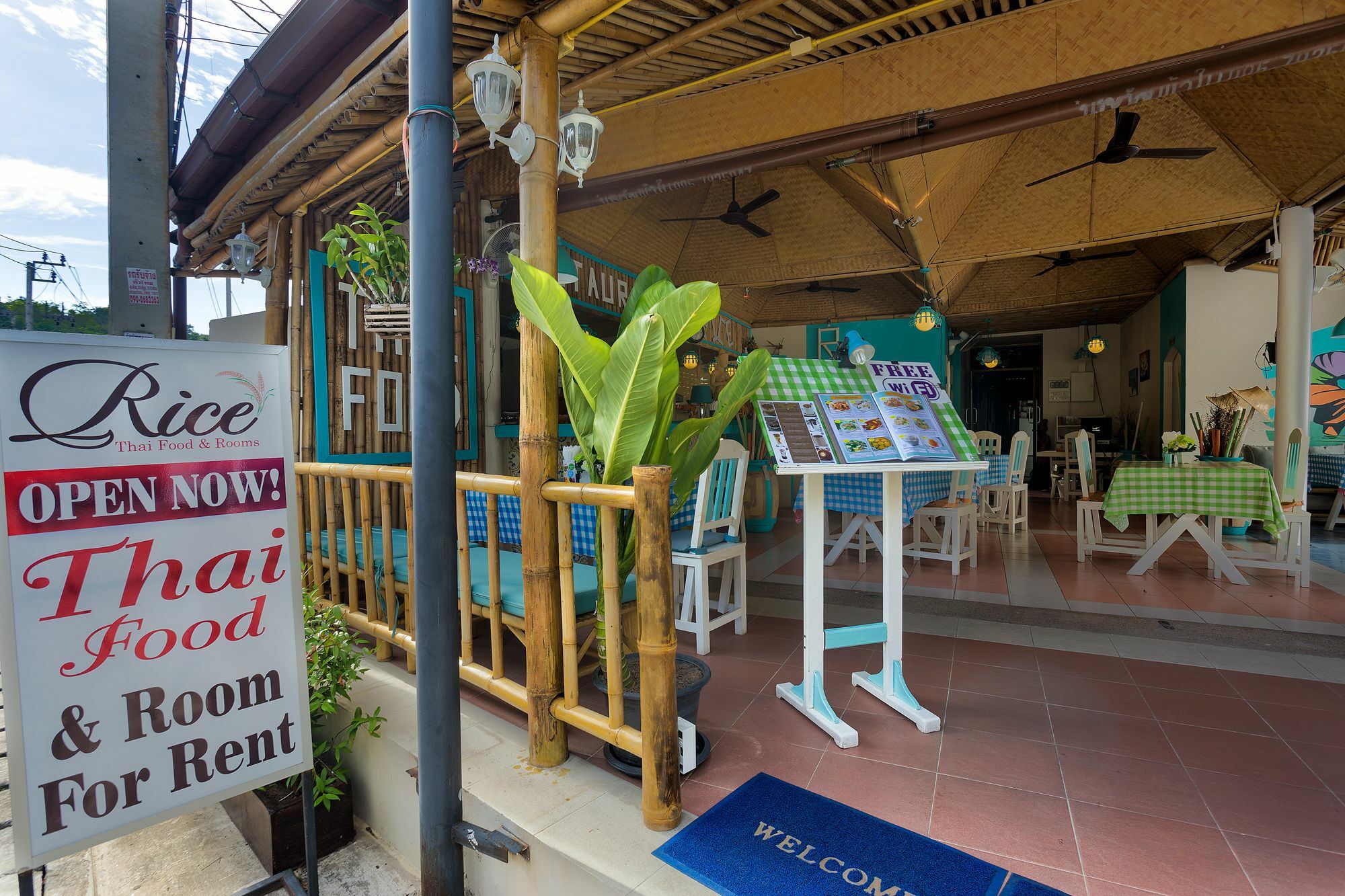 Rice Rooms And Restaurant Kata Beach  Exteriör bild