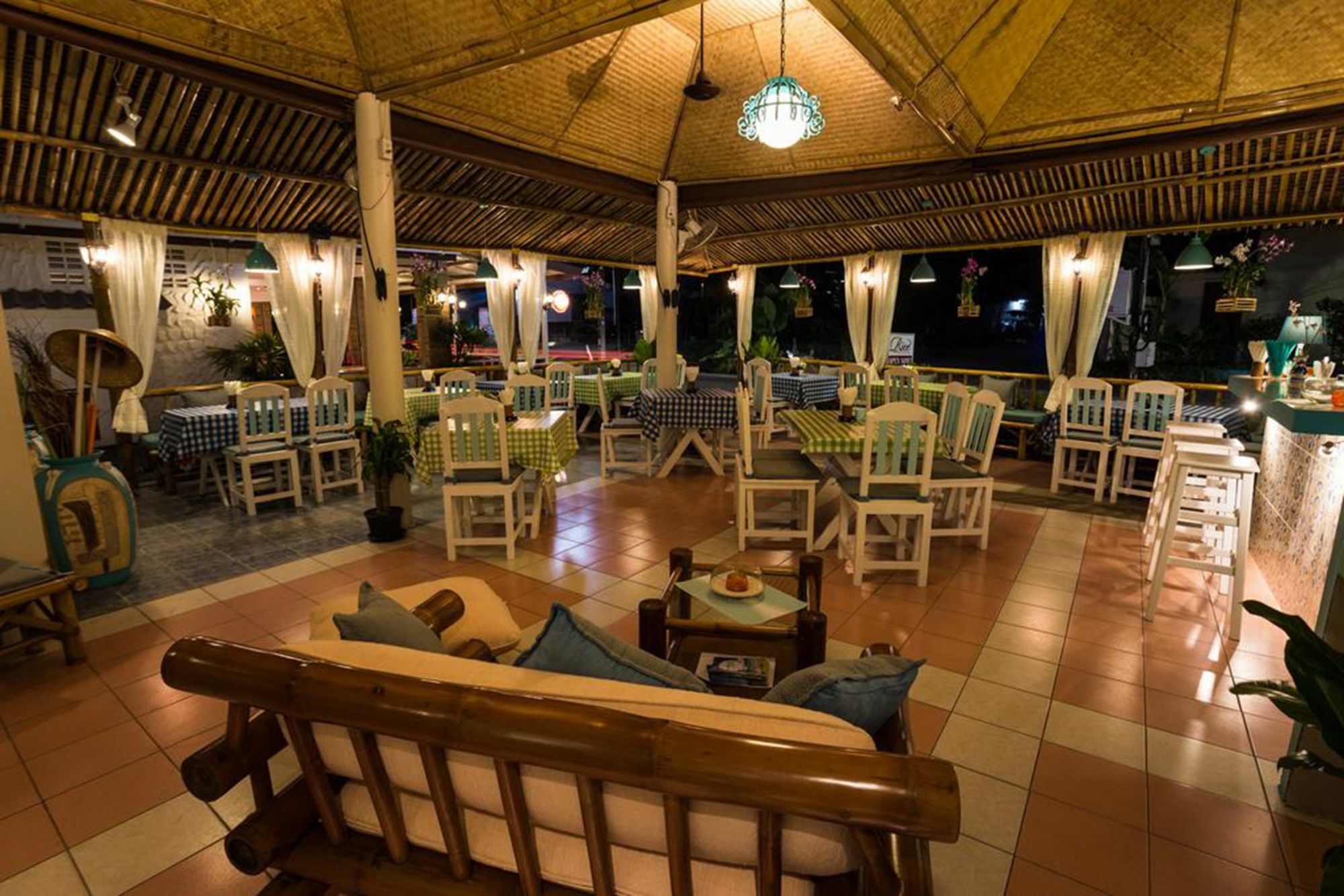 Rice Rooms And Restaurant Kata Beach  Exteriör bild
